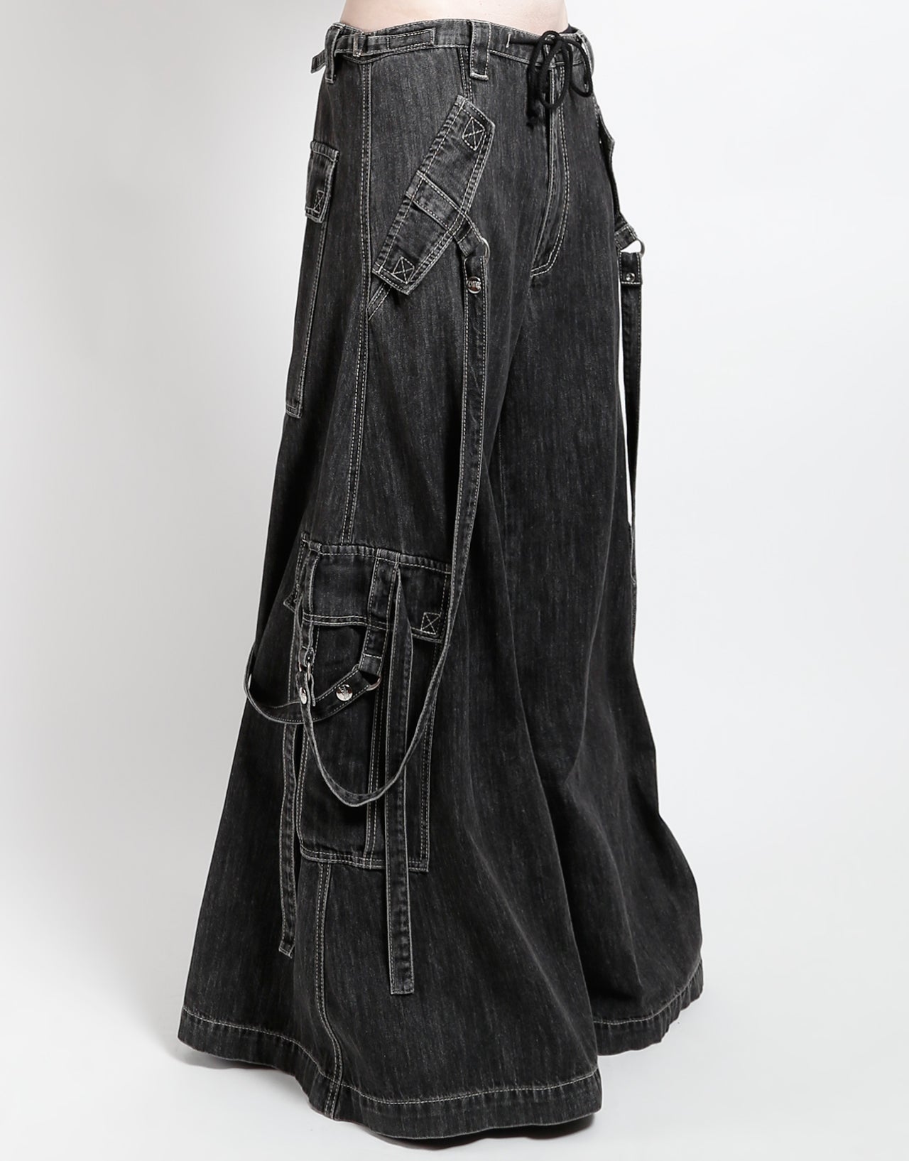 BOOSTER STRAP PANT BLACK DENIM