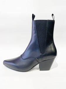 FRED BEATLE BOOT BLACK LEATHER