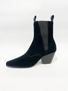 FRED BEATLE BOOT BLACK SUEDE