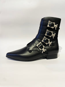 PECK BLACK LEATHER BOOTS W/ SKULL BUCKLES