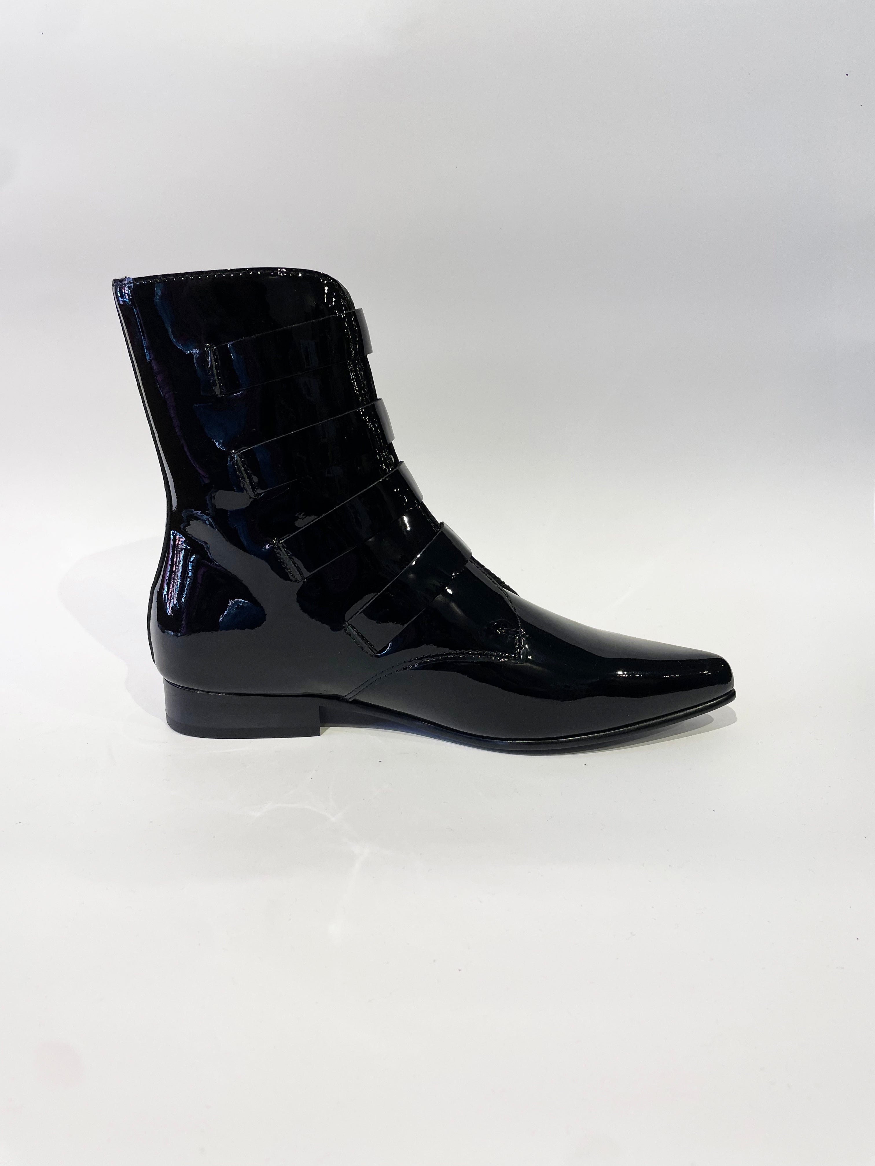 PECK BLACK PATENT LEATHER BOOTS W/ SKULL BUCKLES